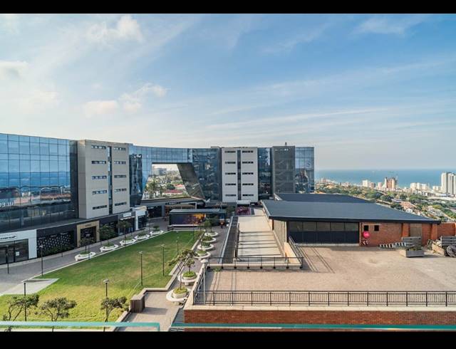 2 BEDROOM APARTMENT FOR SALE IN UMHLANGA RIDGE